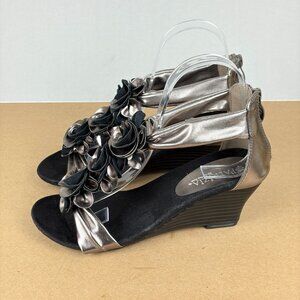Patrizia Spring Step Harlequin Floral Wedge Sandals Womens 5.5/6 Black Silver